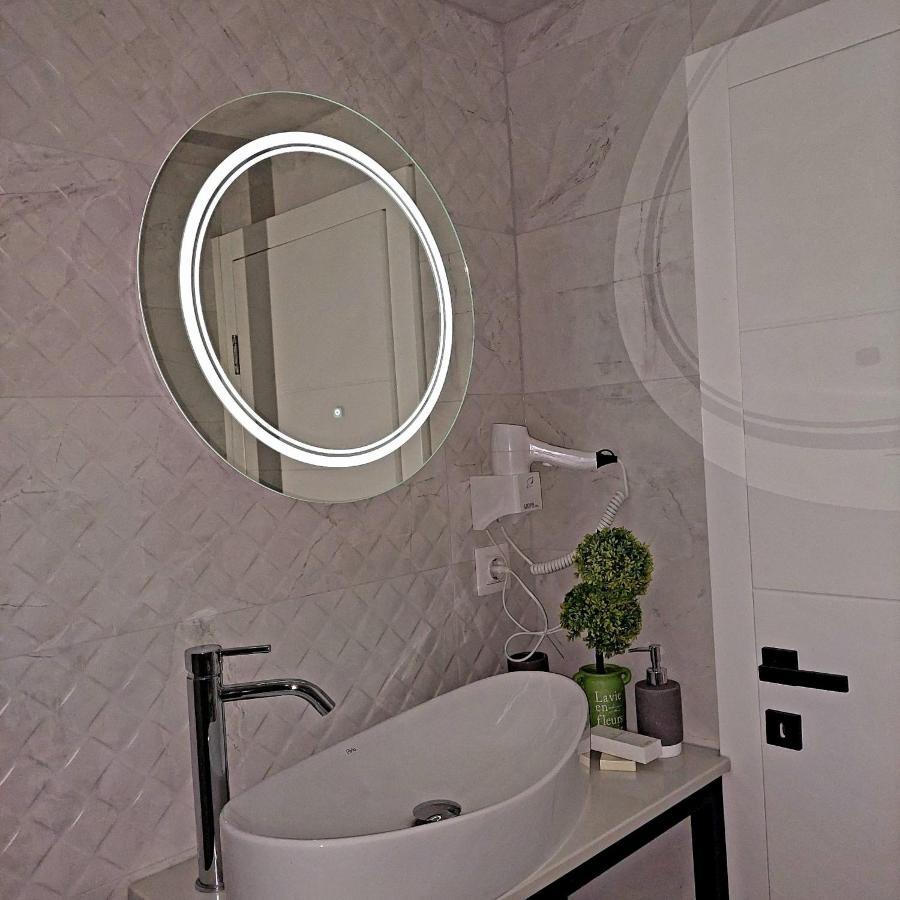 Big Delux Apartment モスタル エクステリア 写真