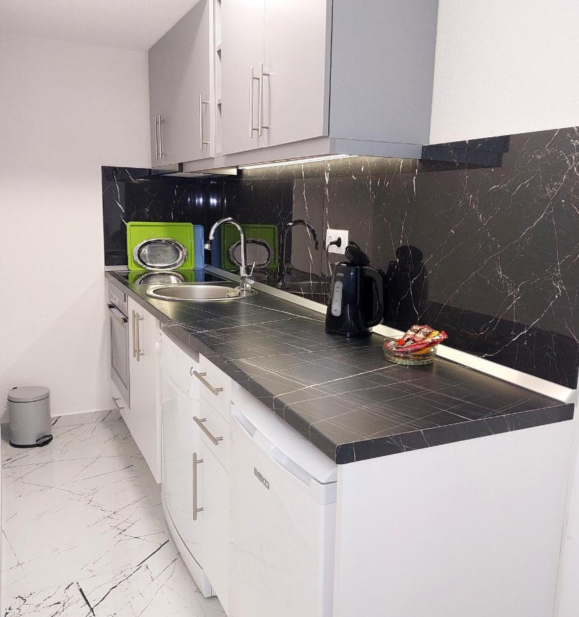 Big Delux Apartment モスタル エクステリア 写真