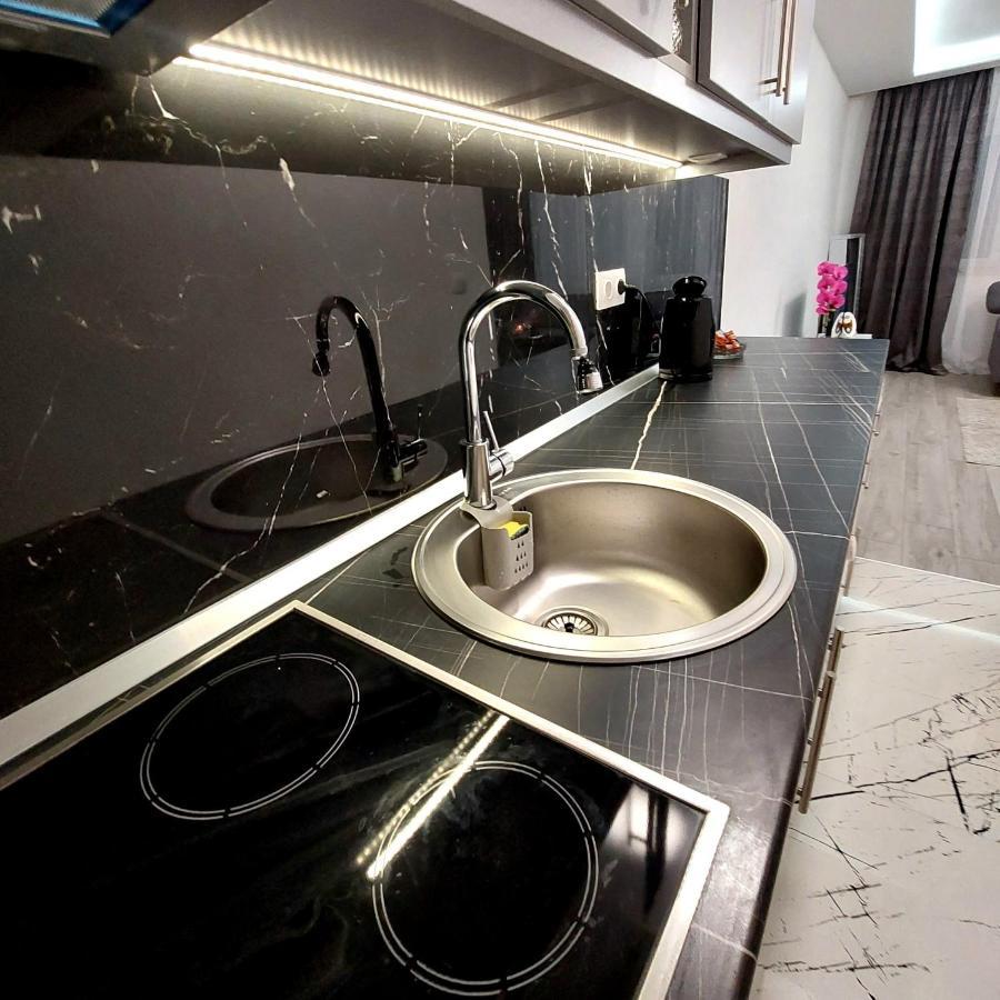 Big Delux Apartment モスタル エクステリア 写真